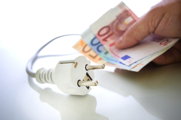 “Gasta muita energia?”: dúvidas sobre consumo de aparelhos geraram meio milhão de buscas online em um ano