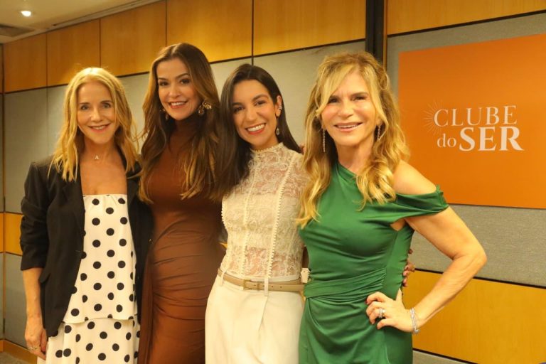 A empresária Rosane Stelzer realizou, em 27 de novembro, mais uma edição do Clube do Ser, no Leblon Corporate, no Rio de Janeiro.
