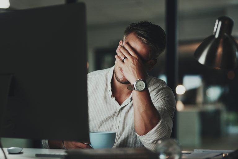 Burnout no trabalho cresce e acende alerta de saúde