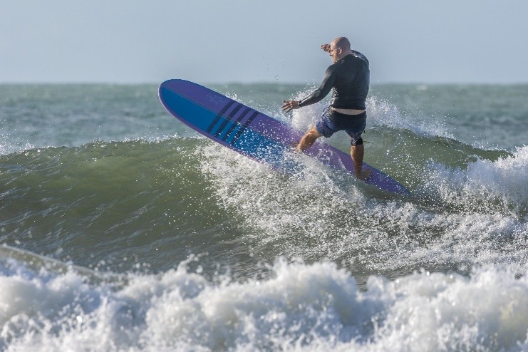 Phil Rajzman celebra retorno ao circuito brasileiro e elogia a nova geração do longboard