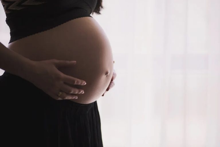 Dia da Gestante: quando se preparar para a chegada do bebê vira mais uma fonte de pressão