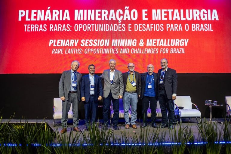 Plenária de terras raras: Brasil pode ser potência na produção sustentável de minerais críticos