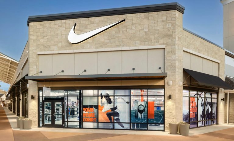 Erros estratégicos colocam a Nike no ‘corner’ do mercado