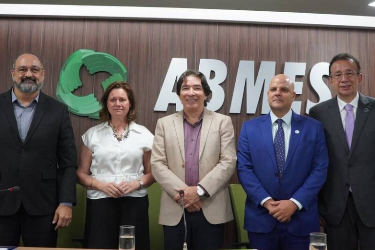 Grupo Ser Educacional firma parceria com Associação de Minerais Críticos para impulsionar pesquisas e inovação no setor mineral