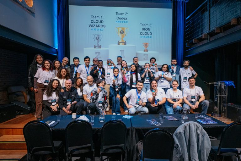 Desafio real da Wizard by Pearson coloca estudantes da Escola da Nuvem à prova em Hackathon de IA