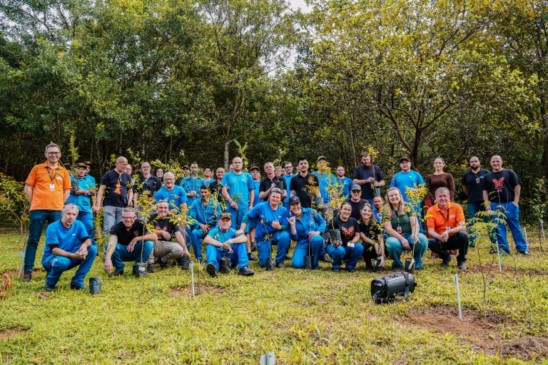 Projeto Plantio Comemorativo: empresa RIO celebra 80 anos cultivando um legado de sustentabilidade e de valorização das pessoas