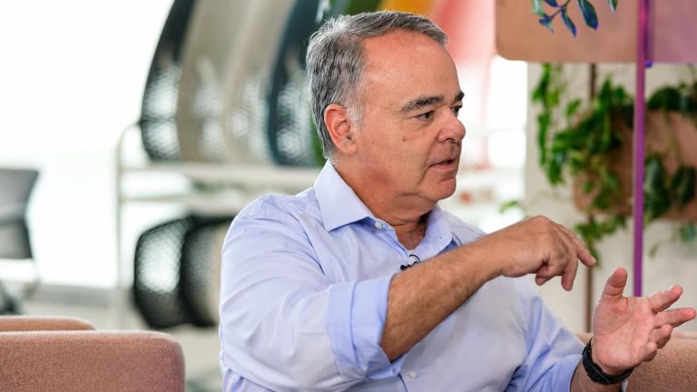 Expansão corporativa sem sustos: Como mudar de escritório mantendo o controle financeiro