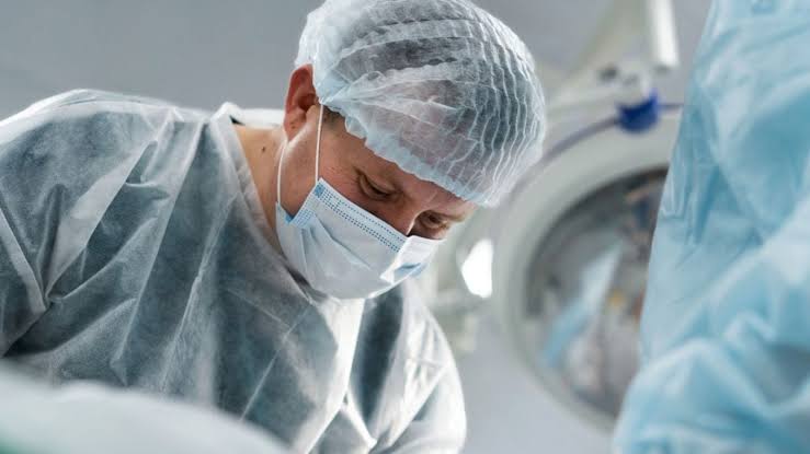 Inteligência artificial começa a antecipar risco de cirurgias e tratamentos de alto custo nas empresas